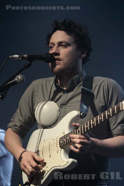 METRONOMY - 2011-05-04 - PARIS - La Cigale - 